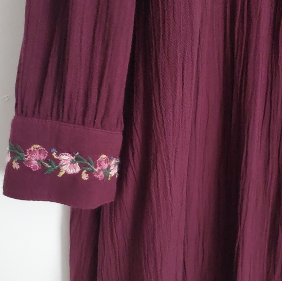 American Eagle Embroidered Cold Shoulder Dress Size XS - Picture 3 of 8